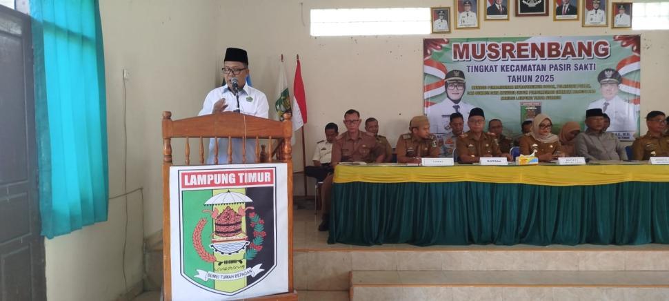 Pathurrahman Pimpin Doa Awali Musrenbang Kecamatan Pasir Sakti 