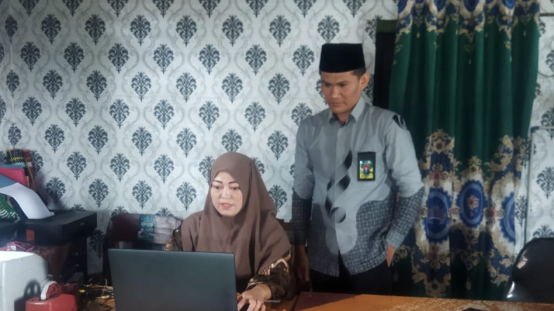 Dukung E-Office, KUA Kec. Muara Kemumu Optimalisasi Arsip Nikah Secara Digital