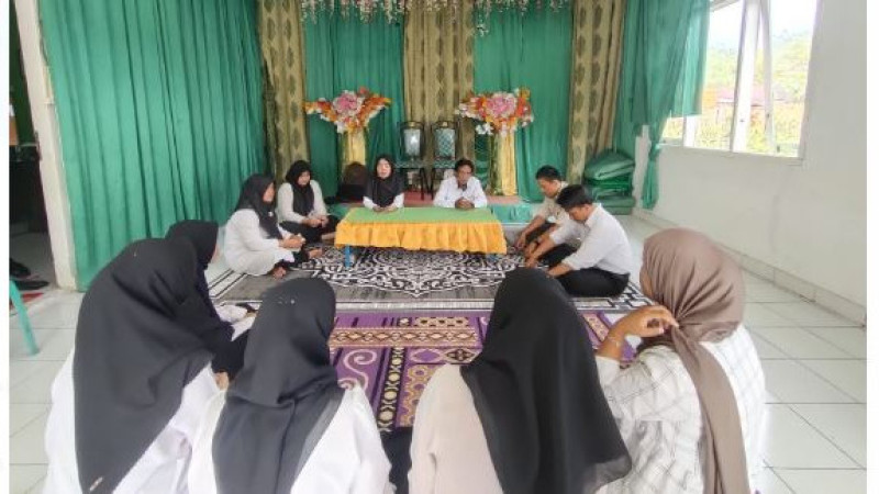 KUA Ujan Mas Kepahiang Lakukan Rapat Internal Terkait Kinerja Pegawai