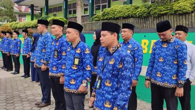 Ikuti Upacara Bulanan, KUA Kecamatan BI Siap Laksanakan Arahan Ka. Kan. Kemenag Kepahiang