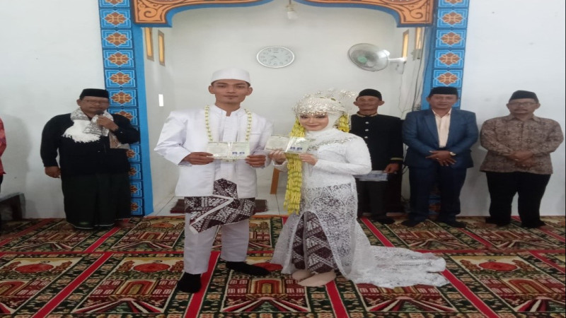 Dalam Khutbah Nikah, Penghulu KUA Sukaraja Ingatkan Tentang Fase Memasuki Awal Kehidupan Berumah Tangga