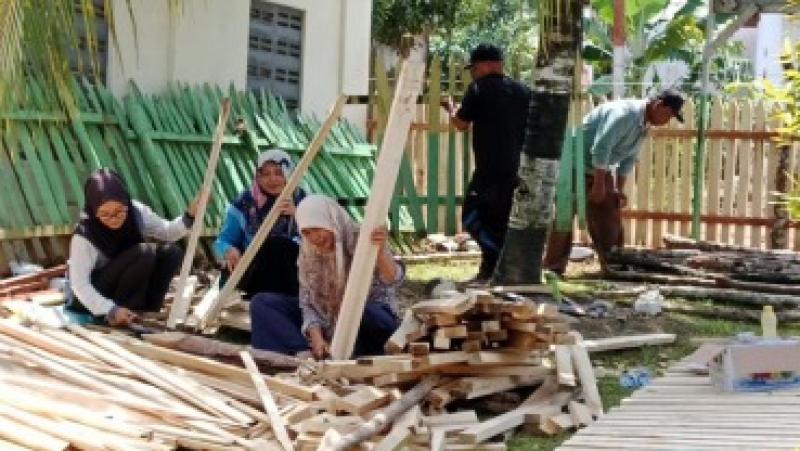 Merapikan & Memperindah KUA Sukaraja Berpartisipasi Dalam Acara HAB Kementerian Agama Ke 79