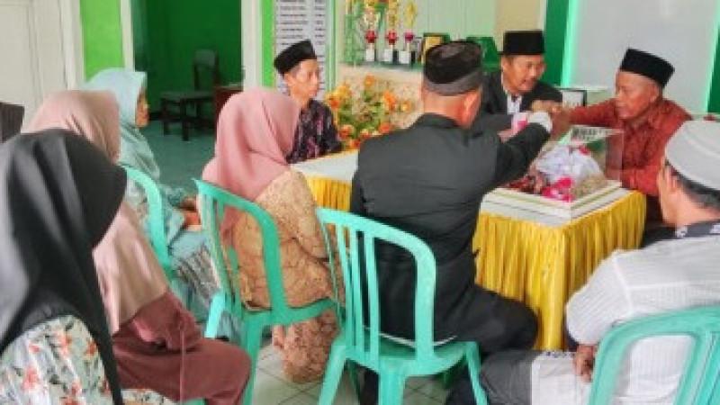 Penghulu KUA Kecamatan Sukaraja Dalam Khutbah Nikah: Komunikasi Adalah Kunci