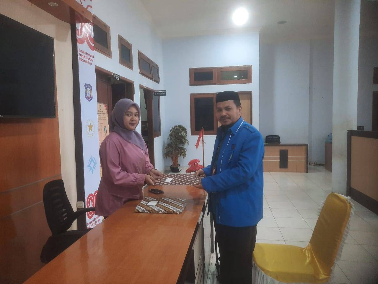 APRI Gorontalo Serahkan SK Legalitas dari Kemenkumham ke Kesbangpol Provinsi