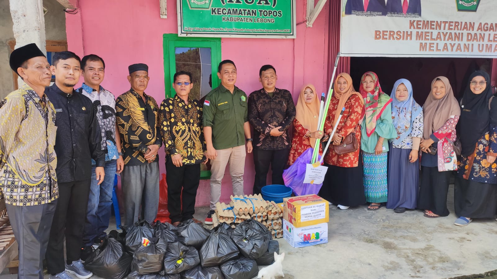 Sinergitas APRI Lebong bersama KanKemenag, Tanggap Peduli Bencana Banjir Bandang Desa Talang Donok