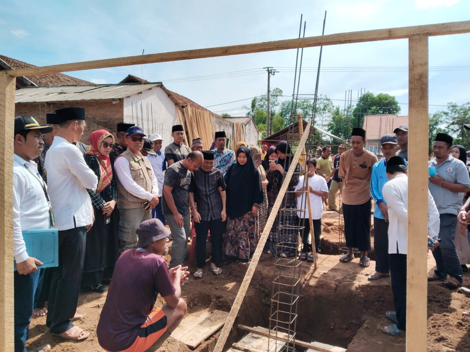 Penghulu dan Penyuluh Agama KUA Labuhan Maringgai Hadiri Peletakan Batu Pertama Pembangunan Masjid Al-Amin