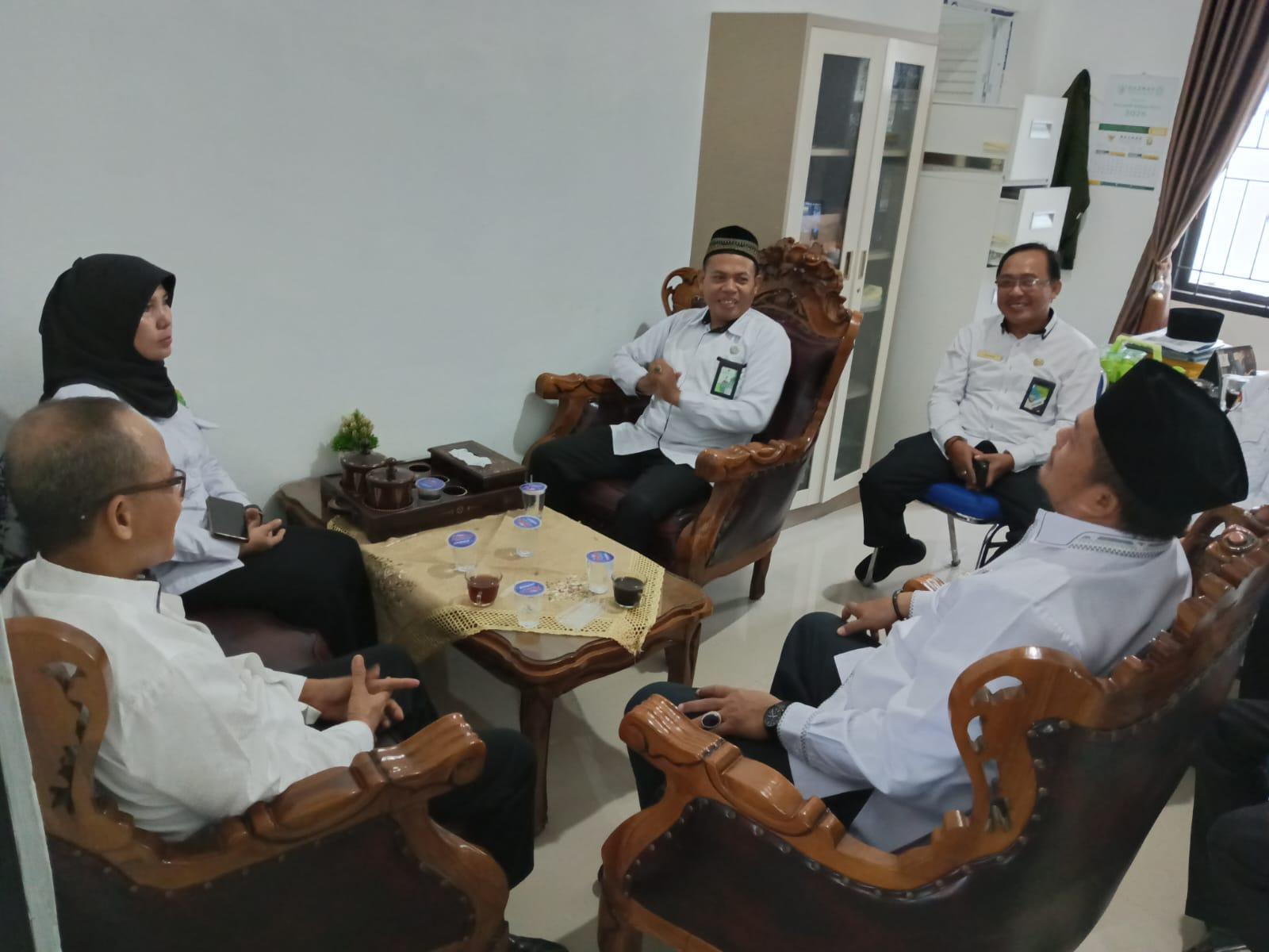 Kepala KUA Tanjung Senang Terima Kunjungan Katim Hulu dan Rombongan