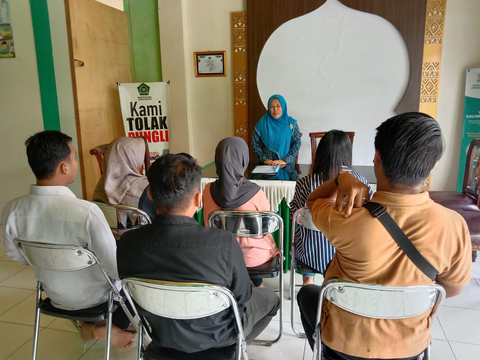 Catin Pekalongan Berwakaf: Strategi Optimalisasi Wakaf Tunai di KUA