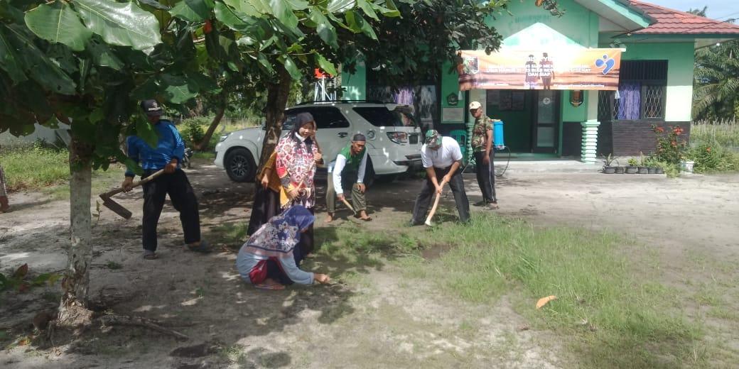 KUA Pasir Sakti Giat Gotong Royong: Kebersihan Kantor, Semangat Pelayanan Masyarakat