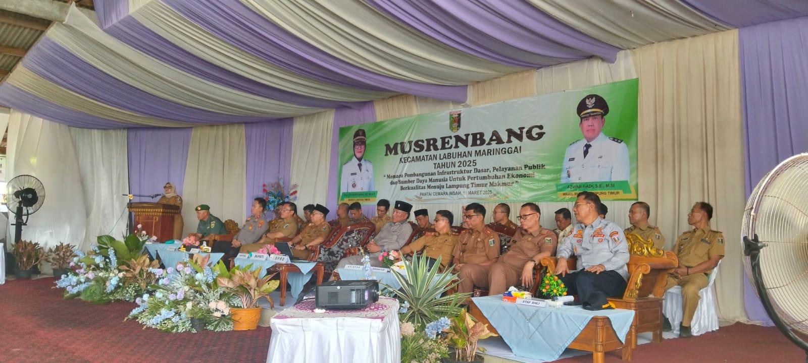 Doa untuk Pembangunan: Penghulu KUA Labuhan Maringgai Pimpin Doa di Musrenbang 2025