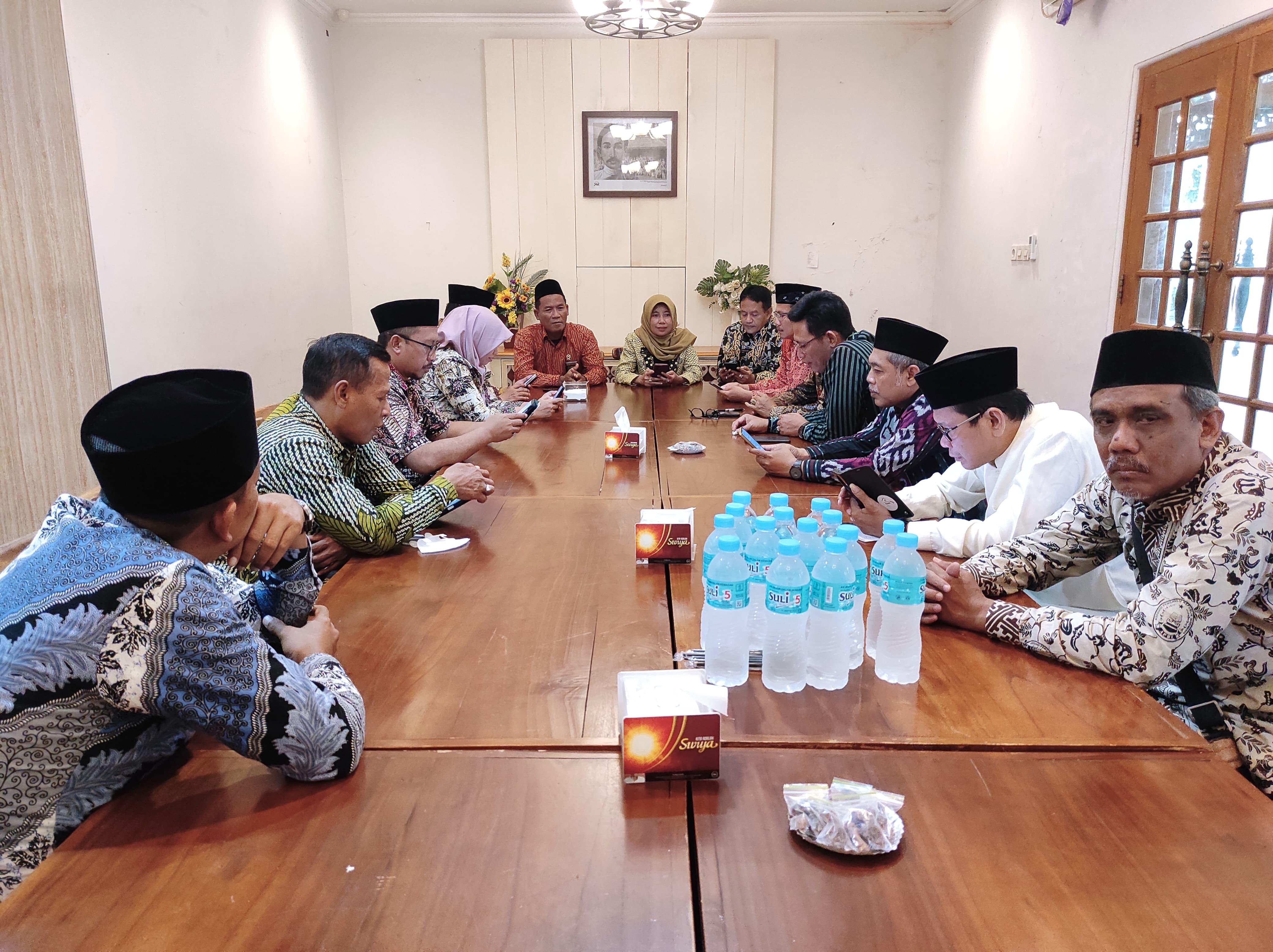 Wujudkan Percepatan Pelayanan, Kemenag Tuban dan APRI Adakan Rakor Bersama Kepala Dukcapil dan Ketua PA 