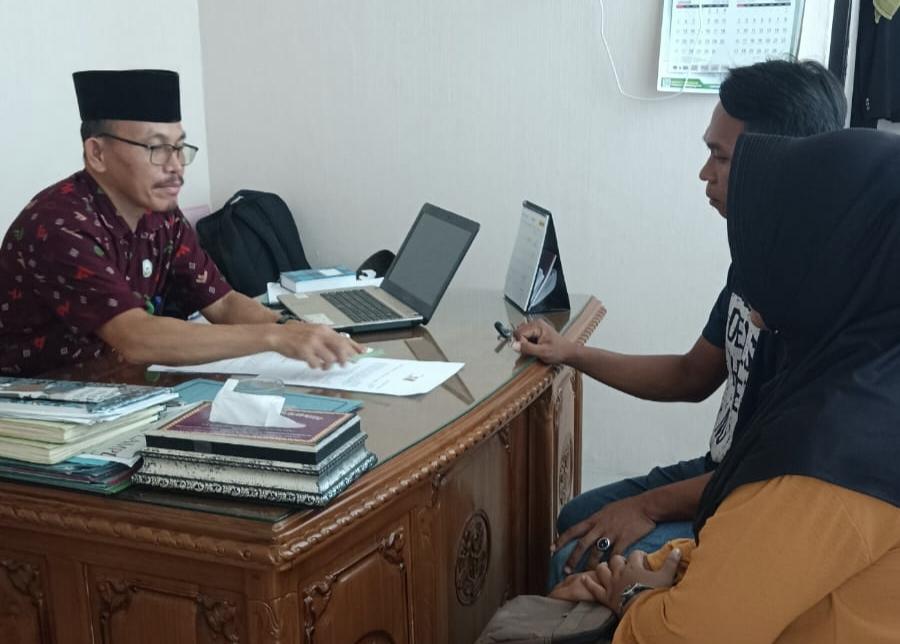 KUA Metro Kibang Layani Perubahan Data Pribadi di Buku Nikah Sesuai Regulasi