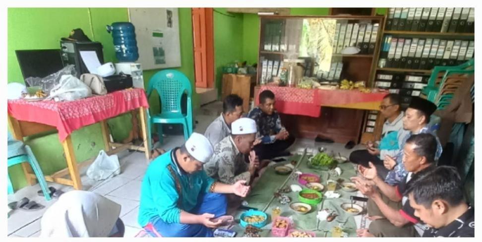 Punggahan KUA Way Bungur: Momen Silaturahmi dan Saling Memaafkan Sambut Ramadhan