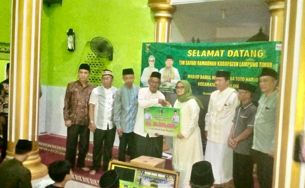 Kepala KUA Metro Kibang Hadiri Safari Ramadhan Metro Kibang: Wakil Bupati Hadir, Santunan Anak Yatim, dan Bantuan untuk Masjid