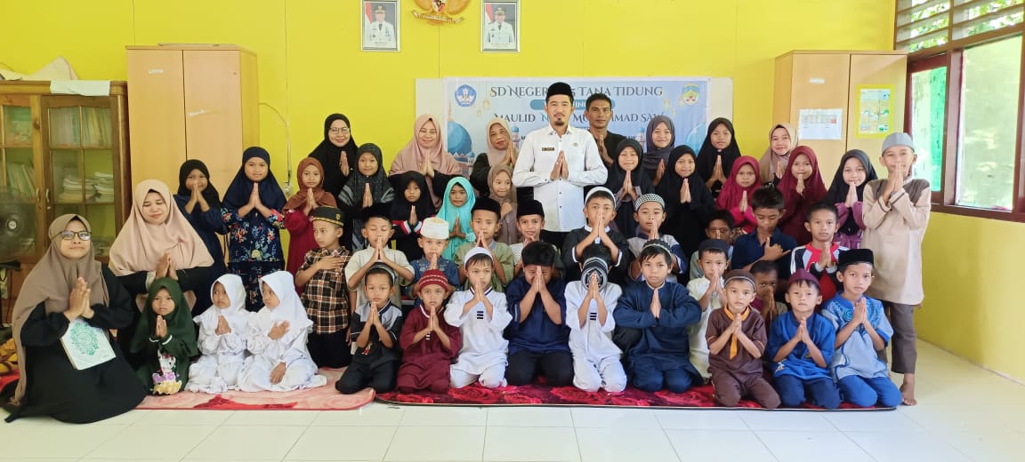 Kepala KUA Sesayap Hilir Isi Tausiyah Peringatan Maulid Nabi di SDN 025