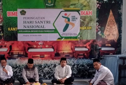 Istighosah dan Do'a Bersama dalam Rangka Hari Santri 2024 di KUA Pangkah: 