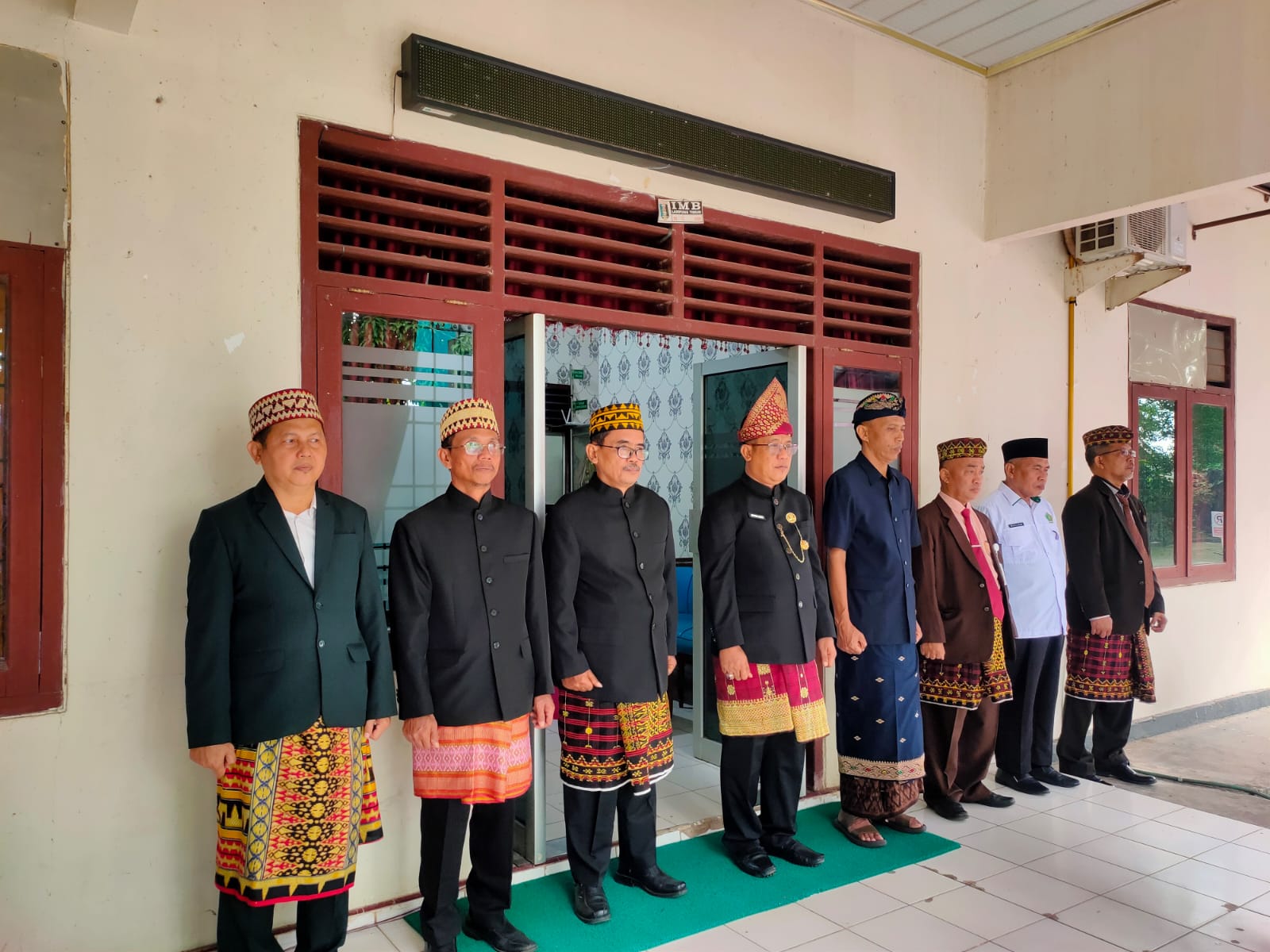 Kepala KUA Sekampung Hadiri Upacara Hari Guru Nasional di Kemenag Lampung Timur