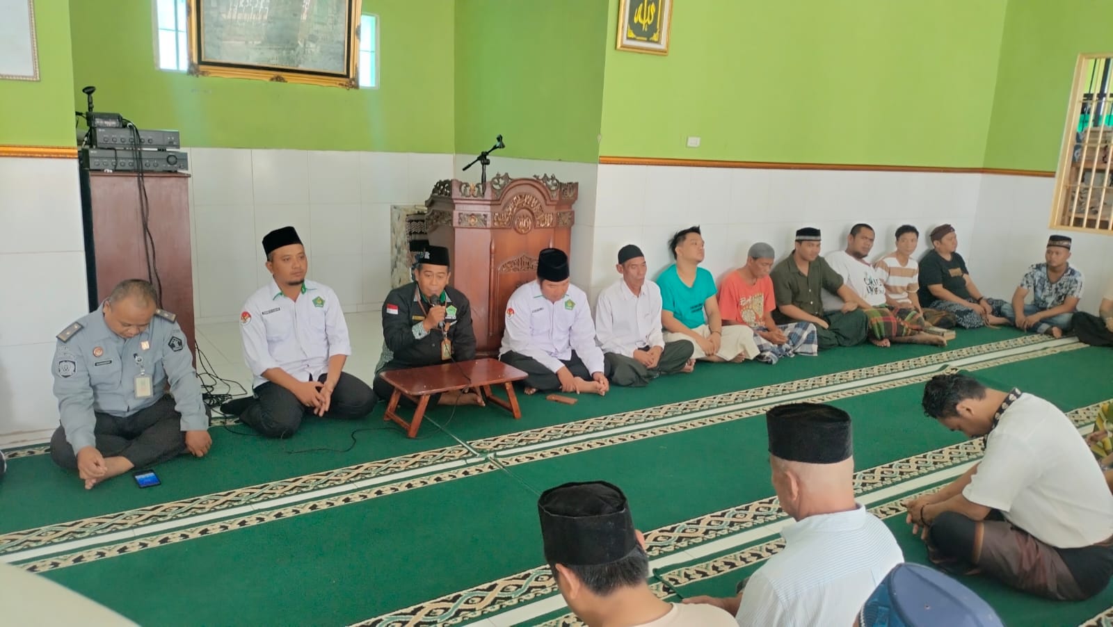 Penyuluh Agama Islam KUA Metro Kibang  : Bangkitkan Kesadaran Napi dengan Pesan Kubur  