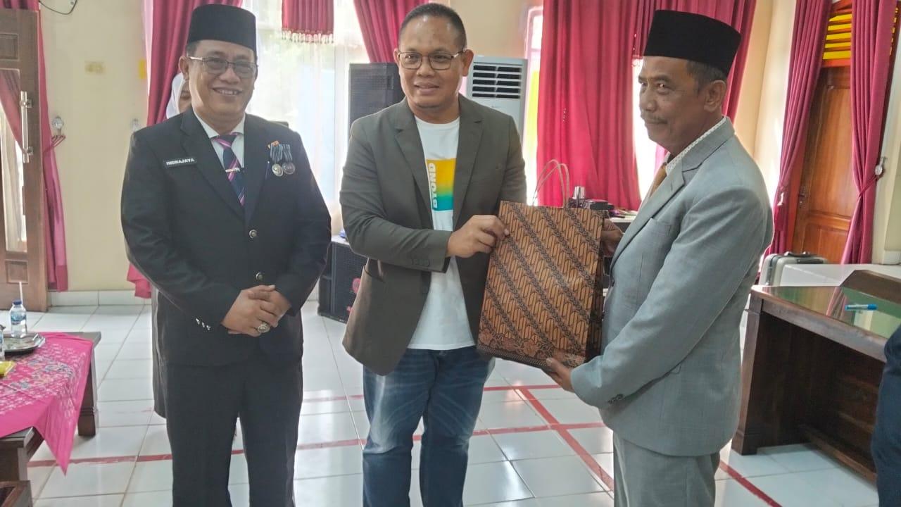 KUA BANDAR SRIBHAWONO RAIH PENGHARGAAN JUARA PERTAMA WAKAF TUNAI CALON PENGANTIN (WTC) PADA PUNCAK HAB KE-79