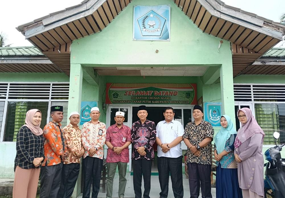 Kepala KUA Tanah Putih Terima Kunjungan Ka. Kankemenag Rokan Hilir 