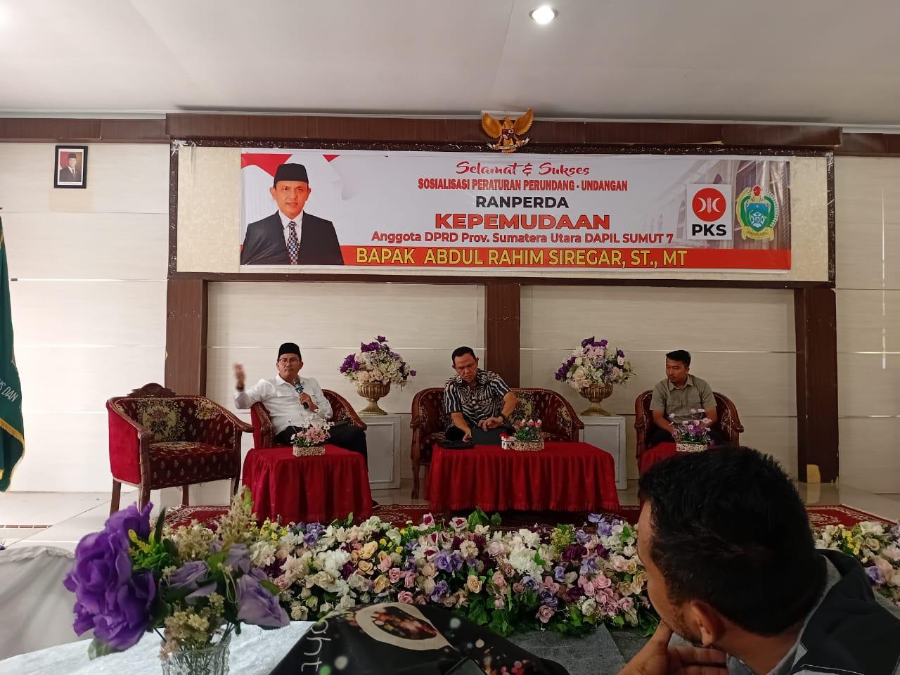 Kepala KUA Kec. Padangsidimpuan Utara di daulat Menjadi Narasumber